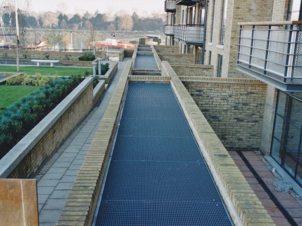 Ferry Quay, Brentford